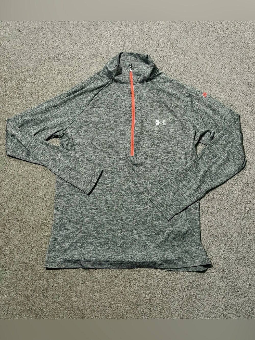 Under Armour Women’s Grey Heather 1/4 Zip Performance Pullover - L